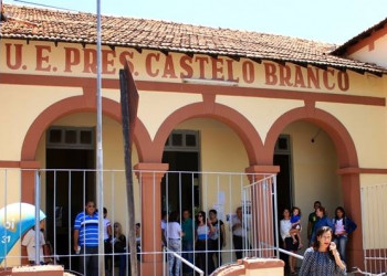 Escola que homenageava presidente torturador ganha nome de ex-professora no Piauí